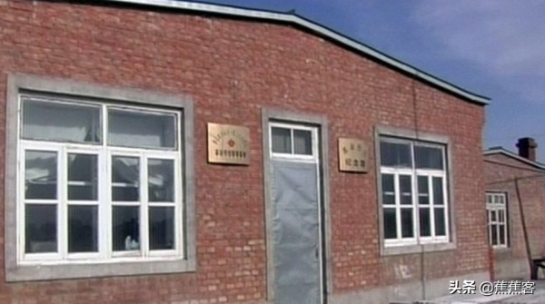 張桂芳：拜訪91人耗資40萬，她花35年為“土匪”父親拿到烈士證明