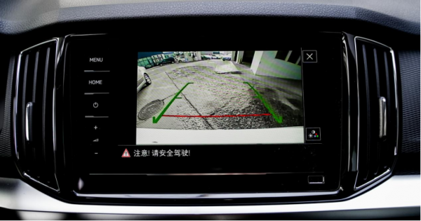 10萬預算誰更值得買？柯米克對比探影