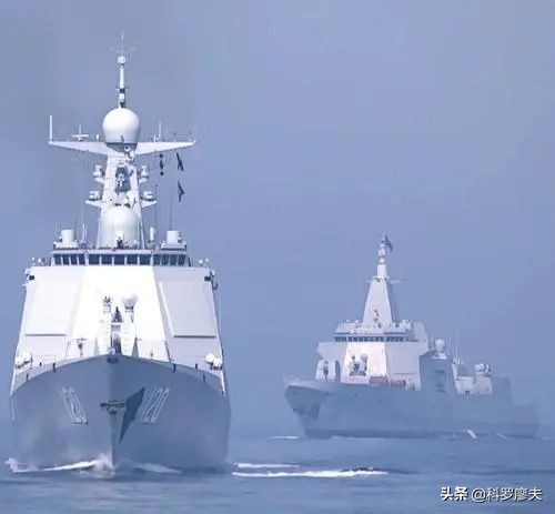 美國軍艦擅闖西沙群島，吹噓有兩打F-35戰機壓陣，你猜下場如何？