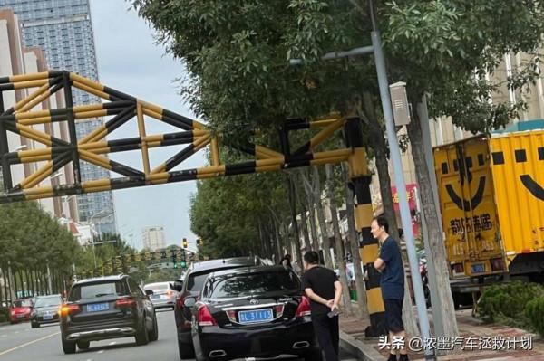 「奇怪の風」修復一臺行駛異響漏風的豐田皇冠，守護經典再次動人