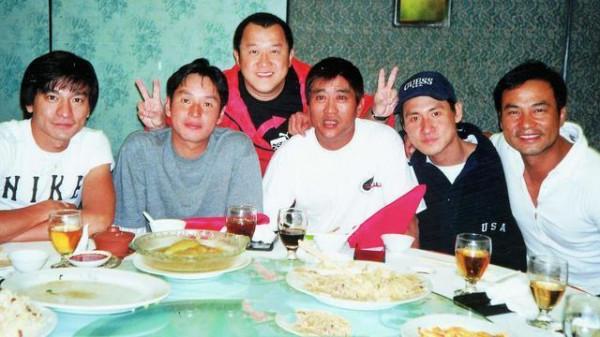 飛越黃河的柯受良地位有多高？張學友出錢治喪，劉德華為其女送嫁