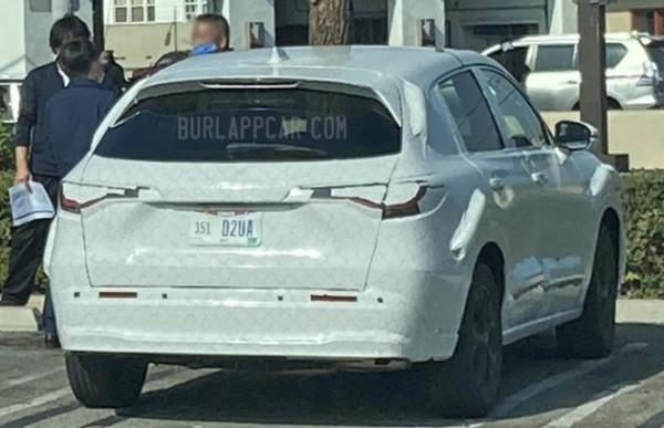 本田全新SUV諜照曝光 定位介於CR-V和XR-V之間