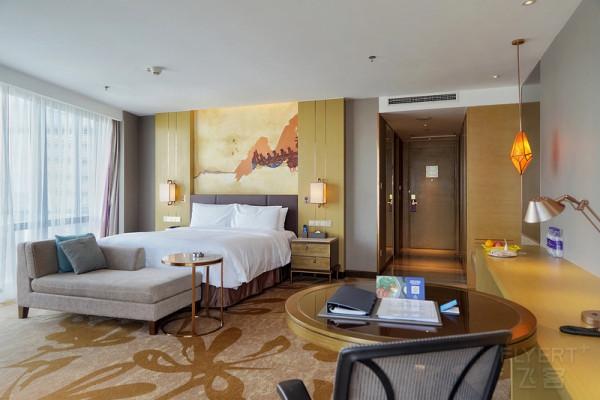 居停順遂，惺惺相“希”——記我與Hilton二〇二一