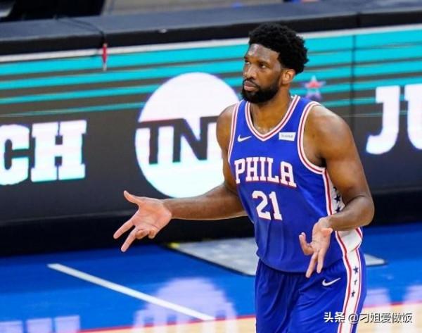 恭喜,利拉德!開拓者4換1交易報價出爐,23+3後衛或與西蒙斯互換 恭喜,利拉德!開拓者4換1交易報價出爐,23+3後衛或與西蒙斯互換