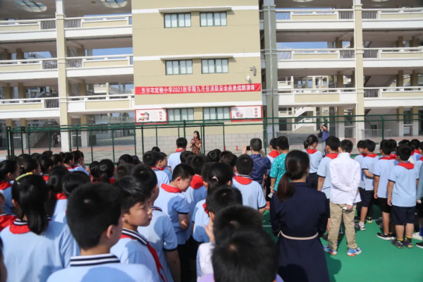 安全演練，這群孩子很拼