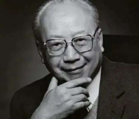 1982年,超齡10歲的錢偉長要當大學校長,鄧小平:他不受年齡限制 1982年,超齡10歲的錢偉長要當大學校長,鄧小平:他不受年齡限制