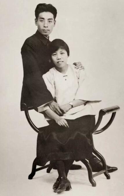 周恩來的假“妻子”，兩次被鄧穎超接見，鄧穎超：感謝你做的一切