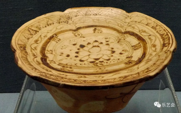 《土火之藝—館藏曆代陶瓷展覽》廣東省博物館巡禮之三 《土火之藝—館藏曆代陶瓷展覽》廣東省博物館巡禮之三