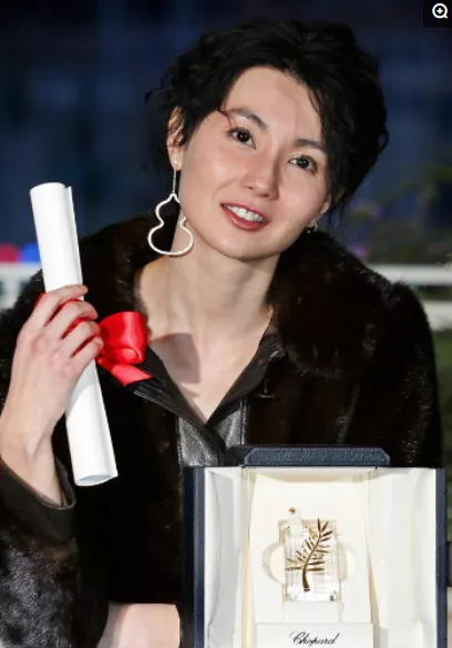 嫁到外國後離婚,狼狽回國的四大女星 嫁到外國後離婚,狼狽回國的四大女星