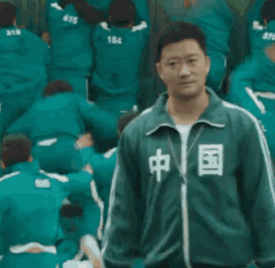 吳京“中國”外套被指抄襲韓劇？網友：穿越到未來抄襲？