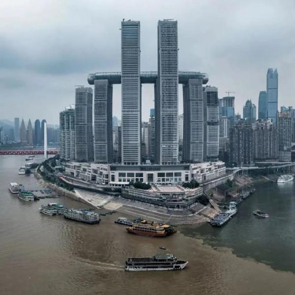 天津無緣前十，卻依然穩固，四個直轄市各有各的職能