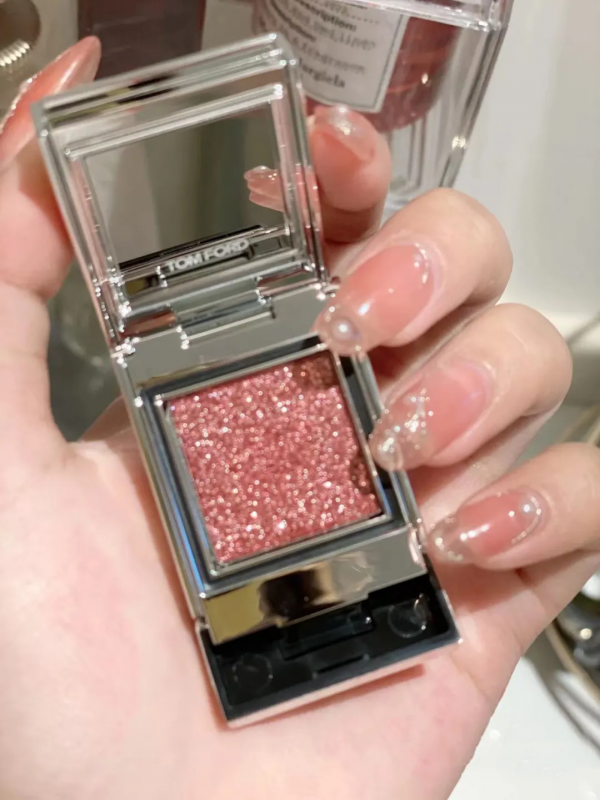 爆閃千金妝！這樣化妝看起來就很有錢