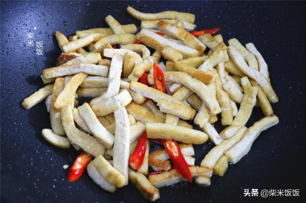 豆腐的神仙吃法，大火一炒，香味滿屋飄，開胃下飯吃不夠