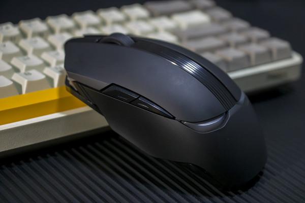 三模入門無線滑鼠最佳選擇——侍從RS3無線遊戲滑鼠