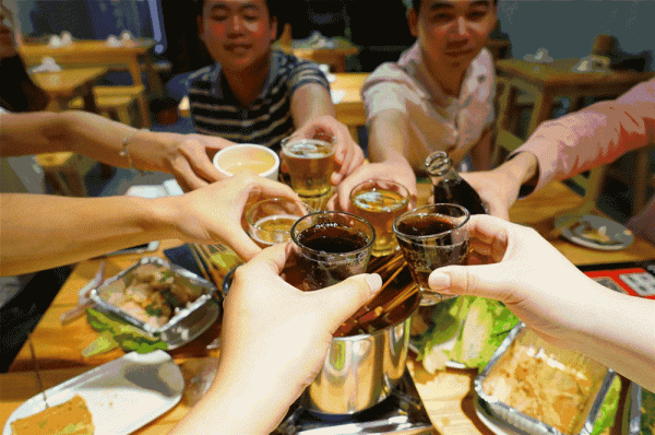 一天三頓小燒烤？愛吃烤串的小姐妹，你研究過它們的熱量沒？