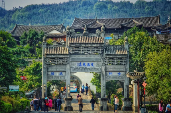 這15個被人遺忘的古村鎮,帶你看中國最美的世外桃源 這15個被人遺忘的古村鎮,帶你看中國最美的世外桃源