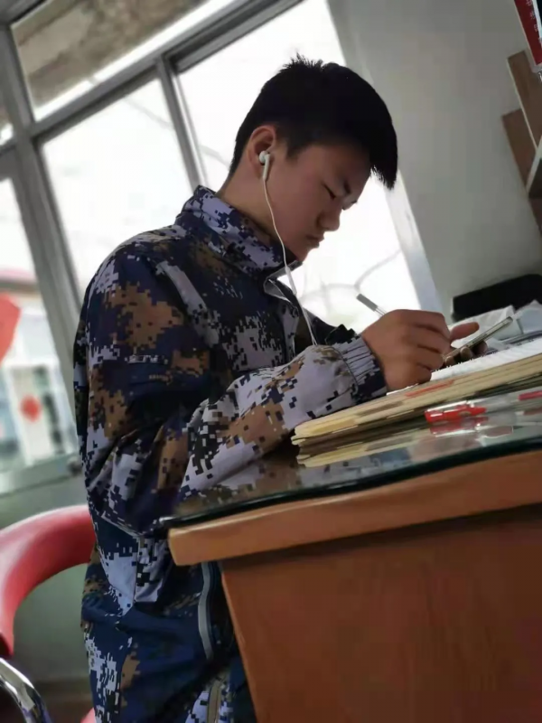 披荊斬棘，一路向前——昌樂一中優秀畢業生時彥成