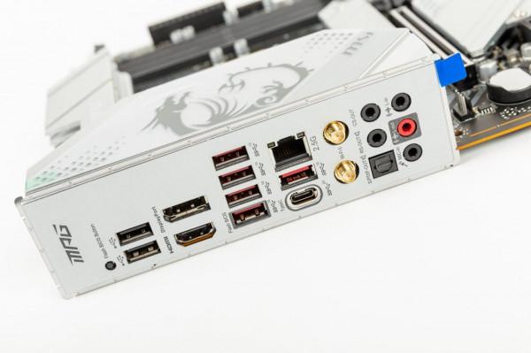 12700KF +Z690刀鋒鈦 +H150i ELITE LCD +3070TI，聯力O11 EVO裝機分享