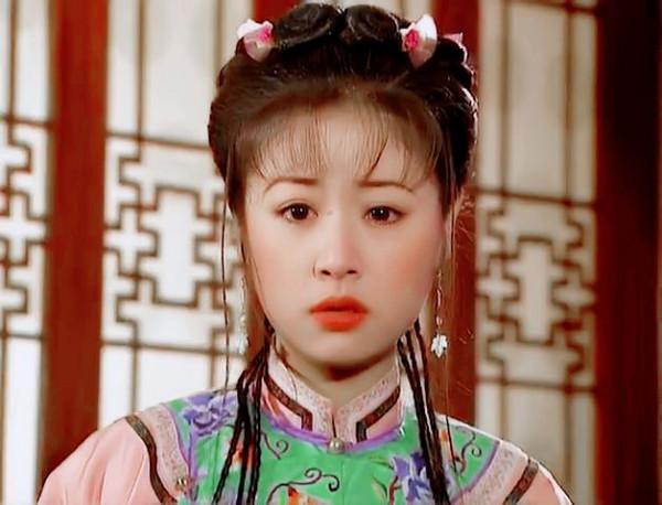 當女明星撞衫時，林心如次次都輸，52歲的陳紅卻贏了32歲的景甜