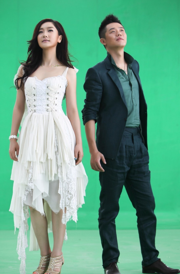 &OpenCurlyDoubleQuote;人間清醒&rdquo;鳳凰傳奇：打了多少因分賬不均，鬧掰解散組合的臉？