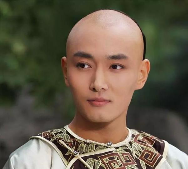 為何雍正遺詔中特意交代乾隆要善待果親王胤禮？這其中有何原因？