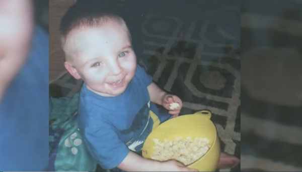 美國媽媽承認謀殺了患有自閉症的兩歲兒子 美國媽媽承認謀殺了患有自閉症的兩歲兒子