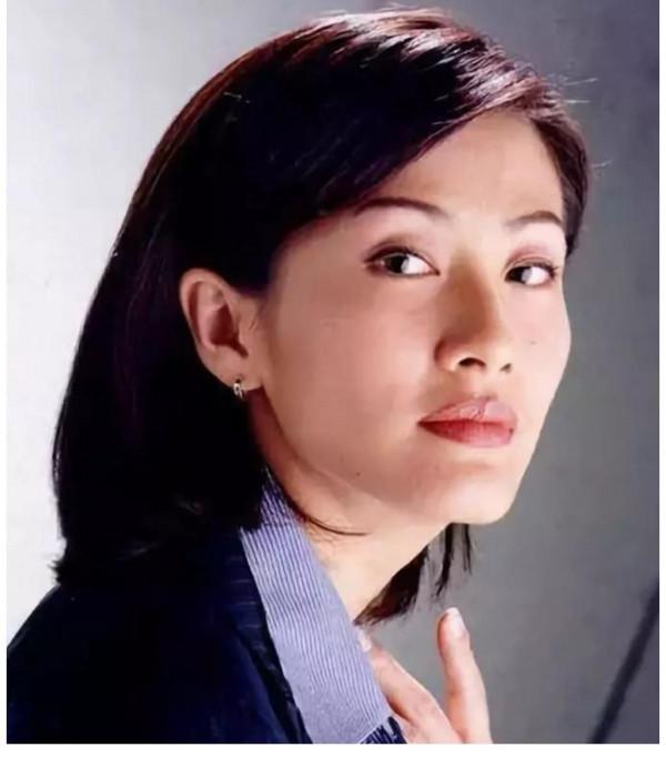 年少不知阿姨香，10年後才發現超美的5位女港星