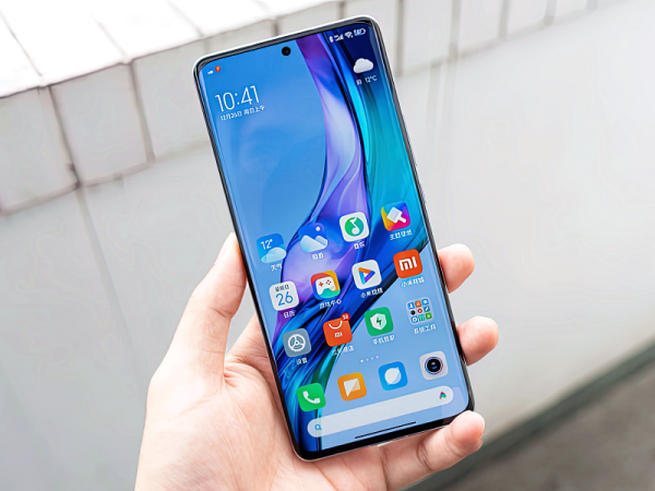 各品牌最值得買的手機都有誰？這7款機型效能強勁，價格還很良心