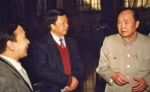 他是原湖南省委書記，後任武警部隊總副政委，功勳卓越，活到88歲