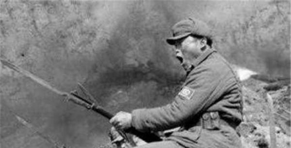 血戰大胡莊，劉本成是全連83人唯一倖存者，首長得知直接調到身邊