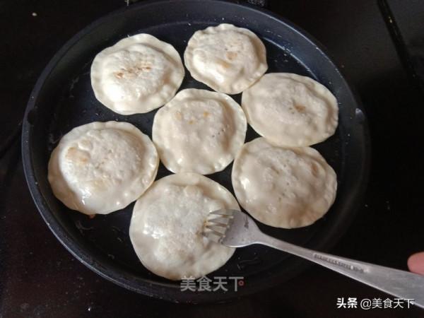 這樣的餡餅你喜歡嗎?皮薄餡多,用料十足!一口下去滿嘴留香 這樣的餡餅你喜歡嗎?皮薄餡多,用料十足!一口下去滿嘴留香