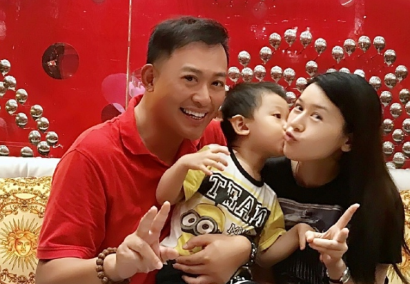 “沈浪”黃海冰近照曝光,身材發福禿頂明顯,再無昔日風采 “沈浪”黃海冰近照曝光,身材發福禿頂明顯,再無昔日風采