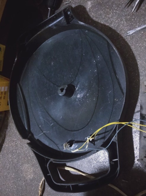 電餅鐺的內部構造(不帶電源板,一) 電餅鐺的內部構造(不帶電源板,一)