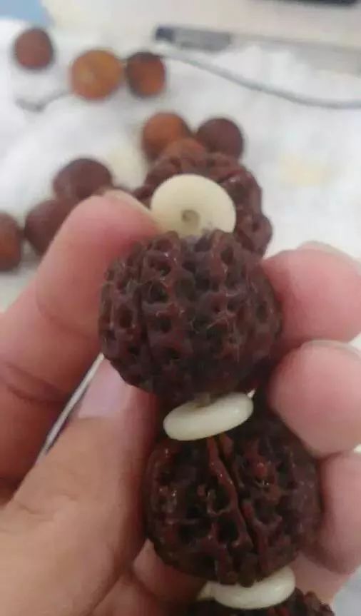 難道我怎麼好的手串扔了嗎？