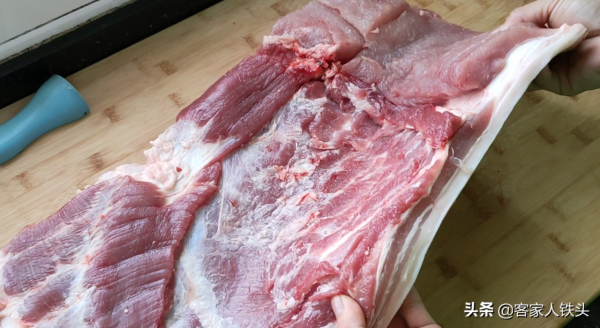 廣式臘肉正宗做法,詳細的五味酒配法,步驟簡單,幹香好吃不油膩 廣式臘肉正宗做法,詳細的五味酒配法,步驟簡單,幹香好吃不油膩