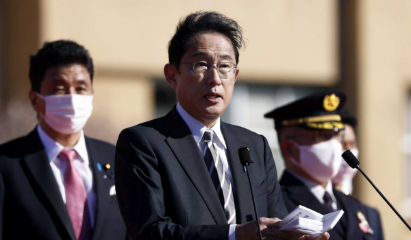 12月27日，拜登簽署新國防法案；美軍艦爆發疫情；北約做衝突準備