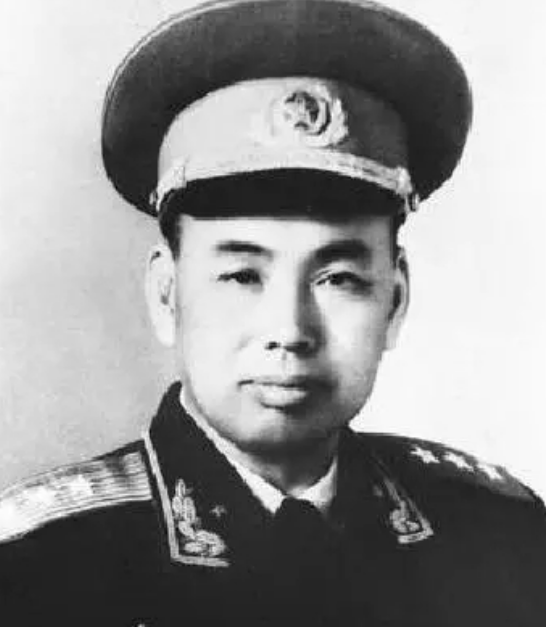 上級讓許世友挑個副司令，結果他誰都不要，跑去和總理&OpenCurlyDoubleQuote;搶人&rdquo;