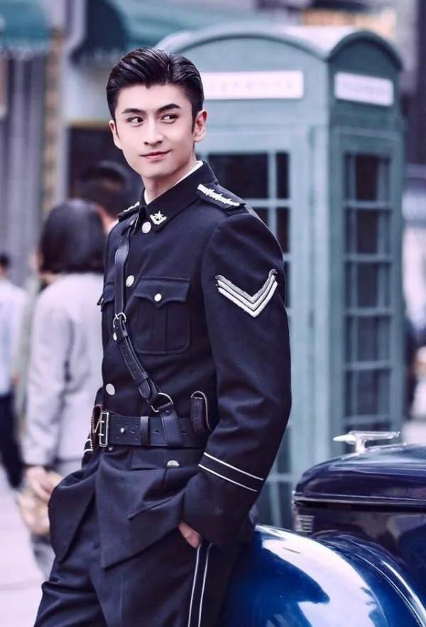 沒氣質就別霍霍民國劇，這6位演貴公子自帶貴氣，溫文爾雅太有範