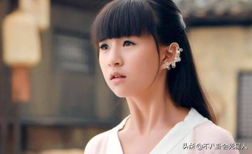 22歲小彩旗圓潤髮胖，靈氣全無，反叛楊麗萍入圈後星途並不順利