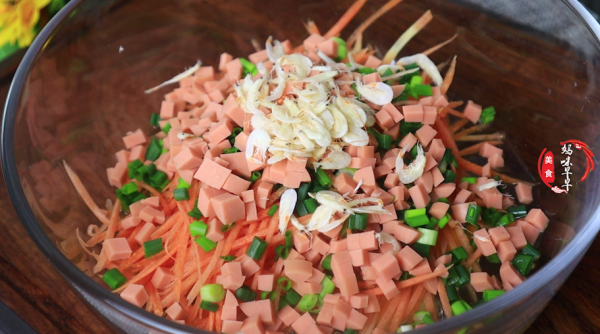 孩子的早餐要好吃，還要營養，這樣做5分鐘搞定，常吃還對視力好