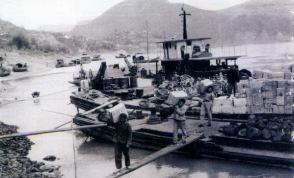 抗美援朝,英國賣給中國的物資如何運到大陸的?感謝霍英東先生 抗美援朝,英國賣給中國的物資如何運到大陸的?感謝霍英東先生