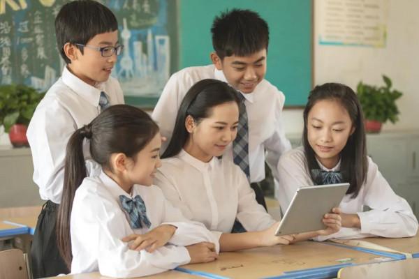 線上教育巨頭瞄準新風口：市場規模4000億