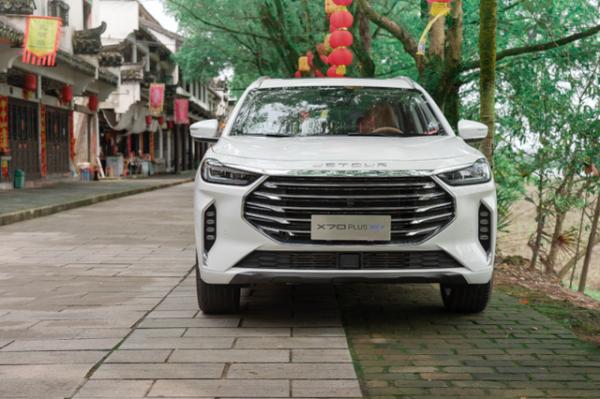 悶聲賣的國產SUV,配十佳引擎+獨懸,可語音車控,5/6/7座隨意選 悶聲賣的國產SUV,配十佳引擎+獨懸,可語音車控,5/6/7座隨意選