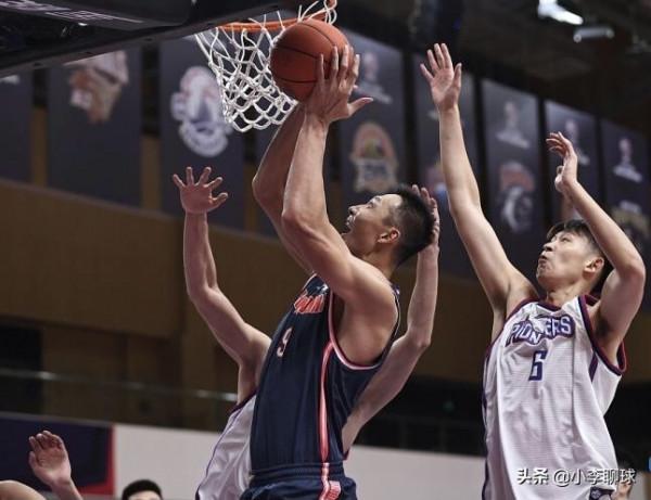 太實在!付豪兩手空空探望喬文瀚,杜鋒和易建聯都搖頭了 太實在!付豪兩手空空探望喬文瀚,杜鋒和易建聯都搖頭了