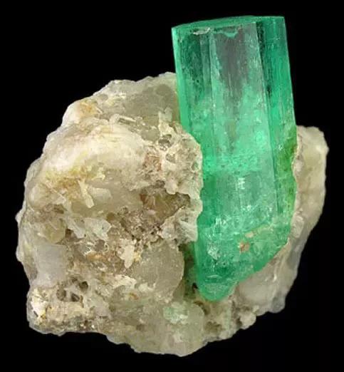 馬達加斯加 --世界寶石大百科全書 馬達加斯加 --世界寶石大百科全書