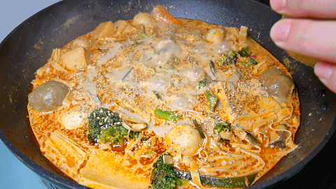 想吃麻辣燙?輕鬆在家做,食材幹淨衛生,味道比買的還好吃 想吃麻辣燙?輕鬆在家做,食材幹淨衛生,味道比買的還好吃