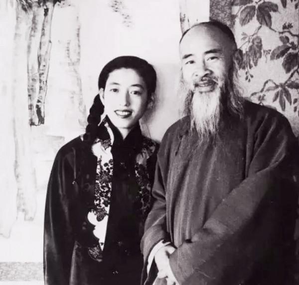 張大千賣假畫，被富商女兒識破，張大千反而“撩”到她