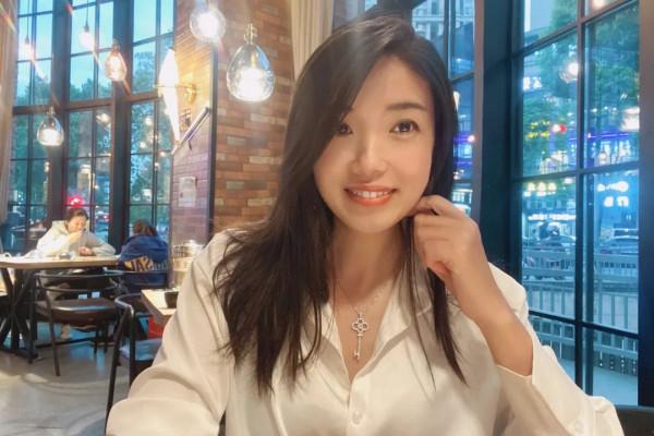 1年有150天住酒店，44次旅行，47次飛行！這江南女子怎麼做到的？