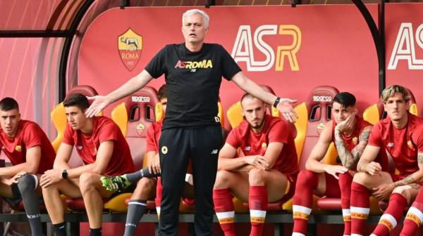 五大聯賽最新戰報!羅馬再進前四,國米失榜首,巴薩又丟分 五大聯賽最新戰報!羅馬再進前四,國米失榜首,巴薩又丟分