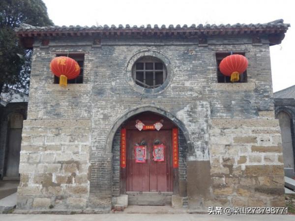 六百多年的古戲臺 六百多年的古戲臺